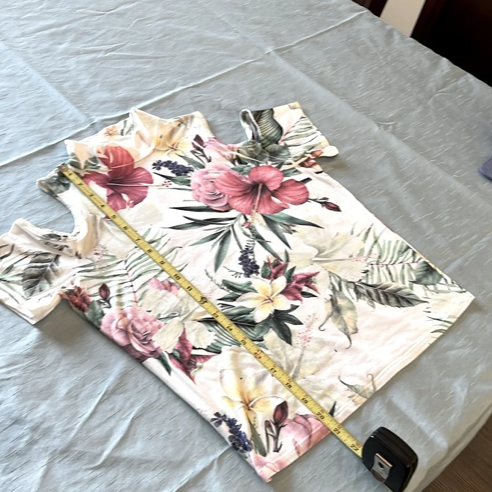 Gaze Floral Top Medium - Picture 6 of 7